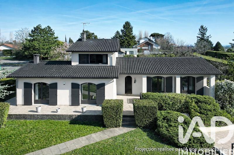 Maison - 180 m² - 5 pièces