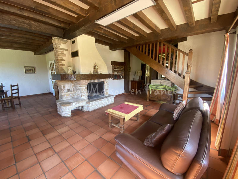 Maison - 156 m² - 8 pièces