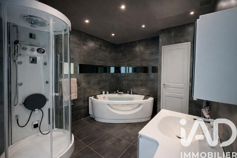 Appartement - 89 m² - 3 pièces