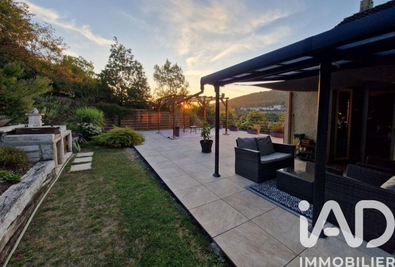 Maison - 110 m² - 5 pièces