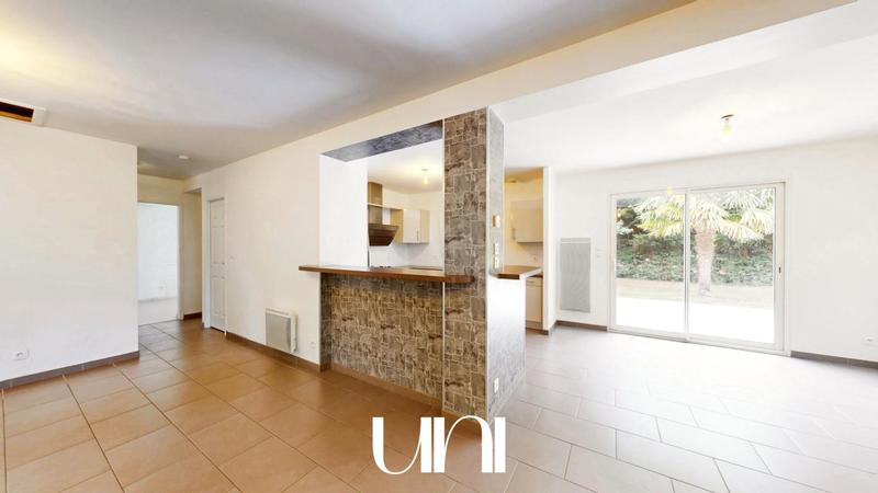 Maison - 88 m² - 3 pièces