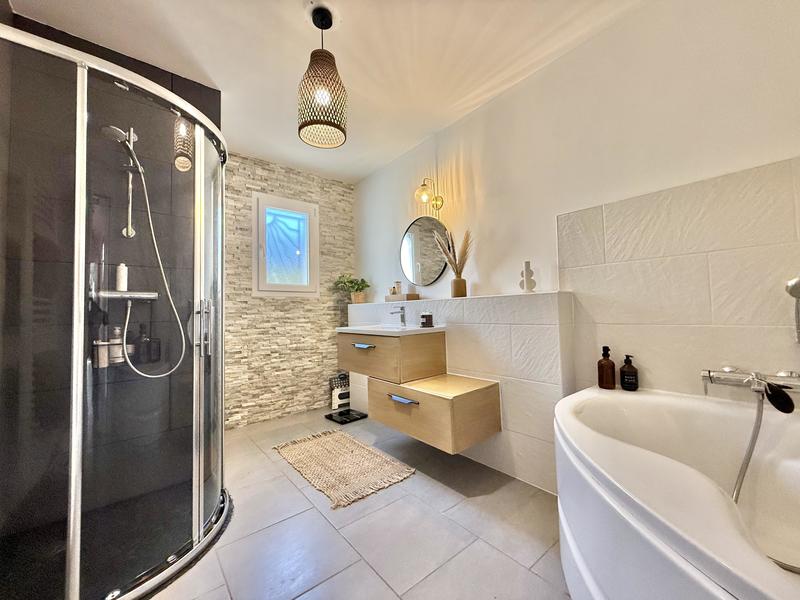 Villa - 140 m² - 4 pièces