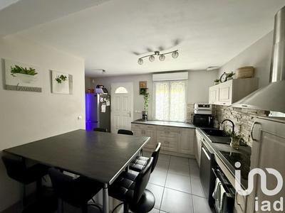 Maison - 99 m² - 4 pièces