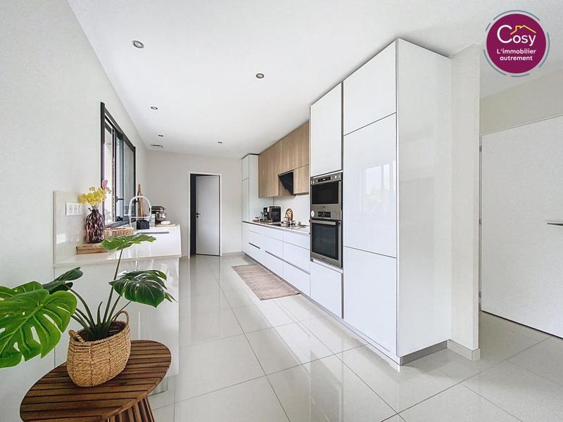 Maison - 136 m² - 6 pièces