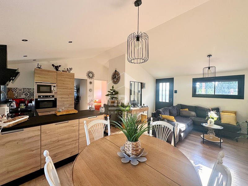 Maison - 79 m² - 4 pièces