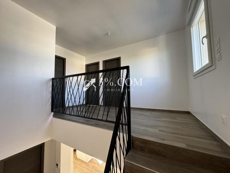 Pavillon - 90 m² - 4 pièces