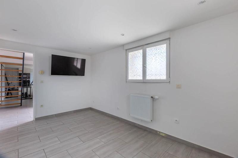Maison - 150 m² - 7 pièces