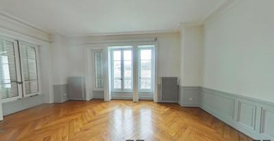 Appartement - 106 m² - 4 pièces