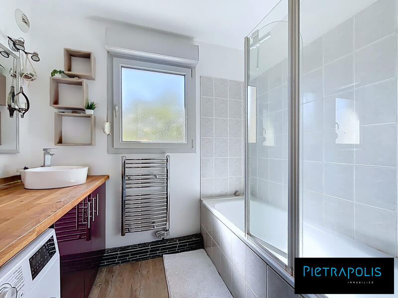 Appartement - 67 m² - 3 pièces