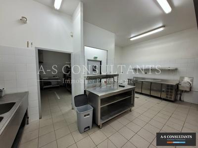 Local commercial - 270 m²