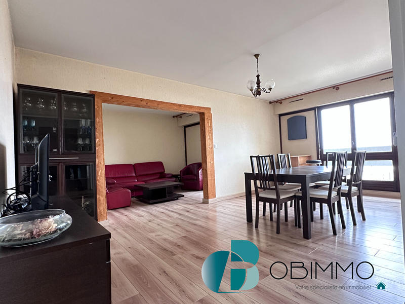 Appartement - 96 m² - 5 pièces