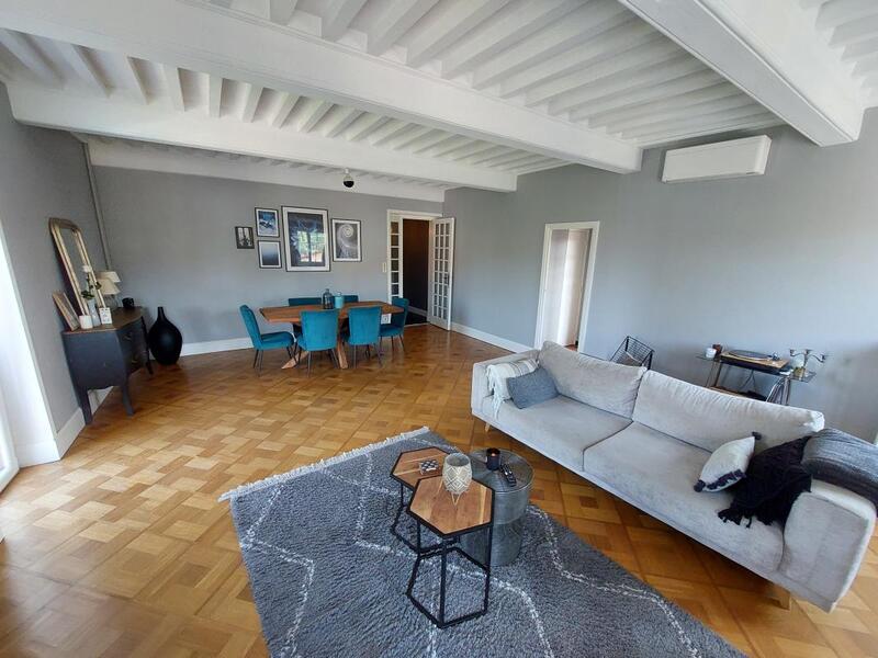 Appartement - 151 m² - 5 pièces