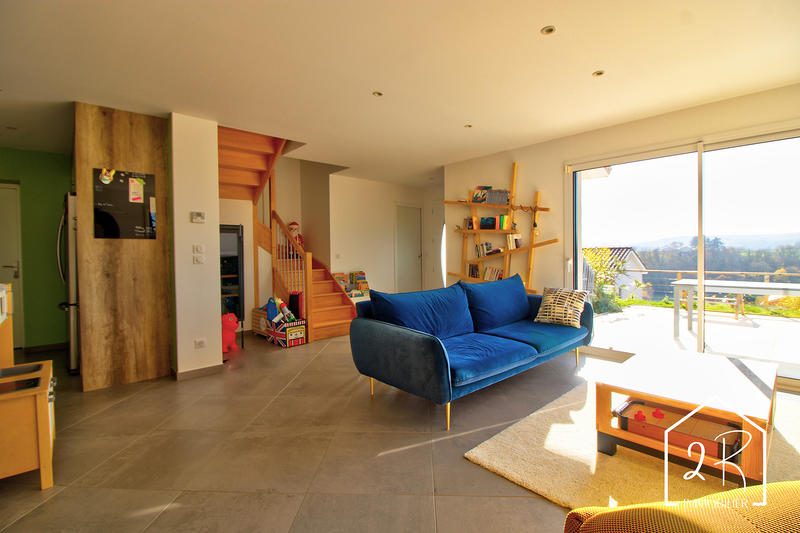 Maison - 114 m² - 5 pièces