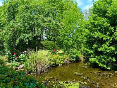 Maison - 400 m² - 15 pièces