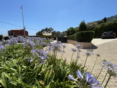 Villa - 260 m² - 6 pièces