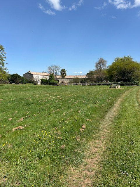 Maison - 800 m² - 30 pièces