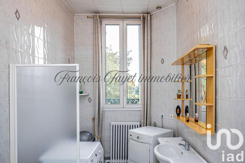 Maison - 200 m² - 7 pièces