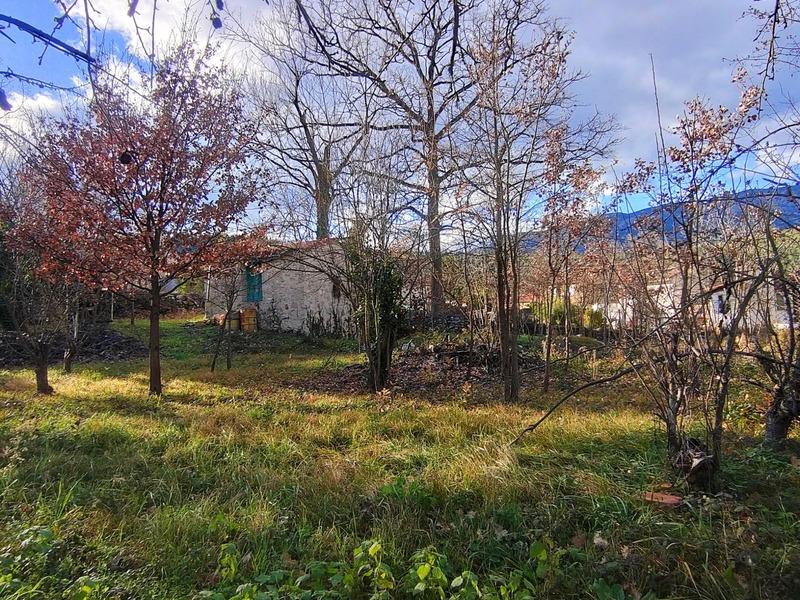 Terrain constructible - 2 470 m²