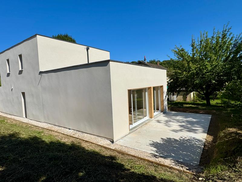 Maison - 121 m² - 5 pièces