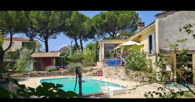 Maison traditionnelle - 108 m² - 8 pièces