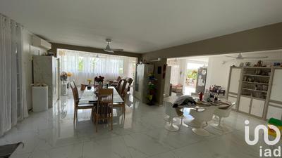 Maison - 431 m² - 13 pièces