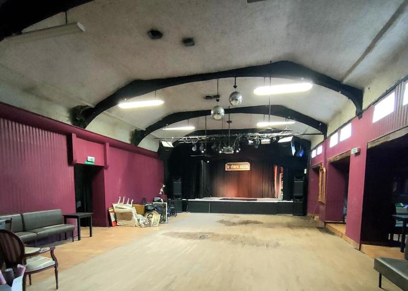 Propriété - 370 m² - 5 pièces