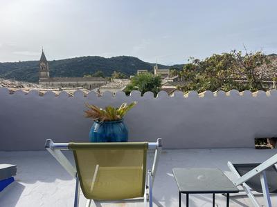 Maison - 222 m² - 7 pièces