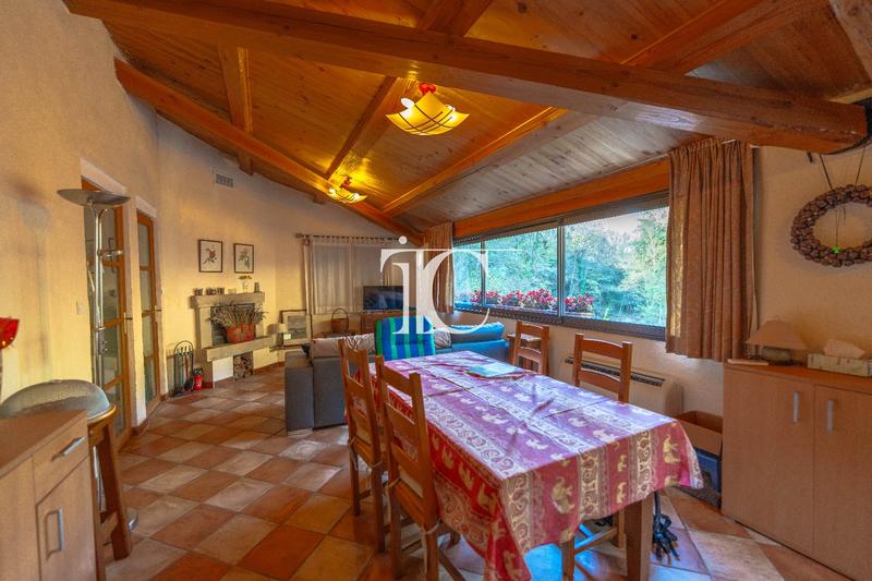 Maison - 324 m² - 13 pièces