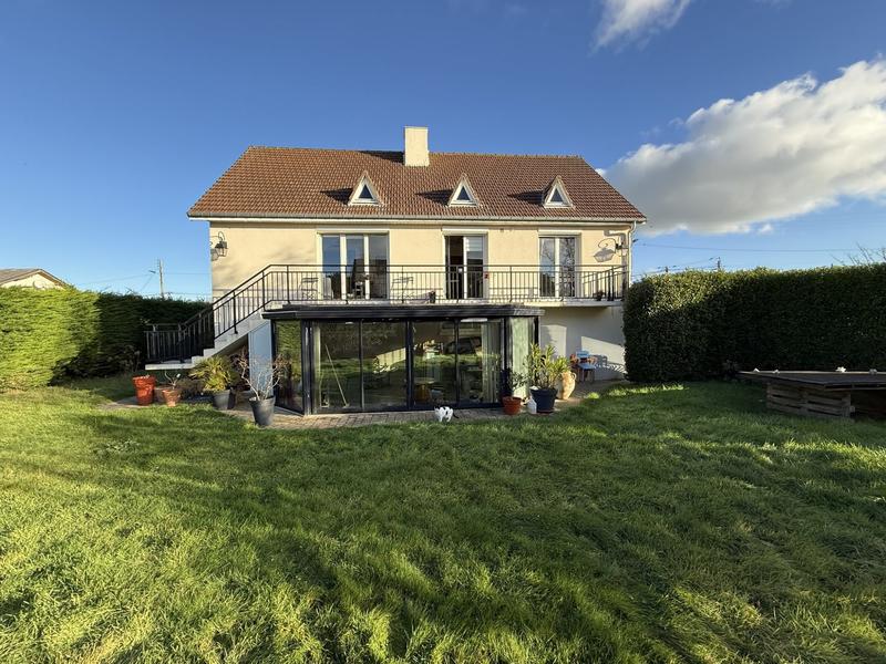 Maison - 150 m² - 5 pièces