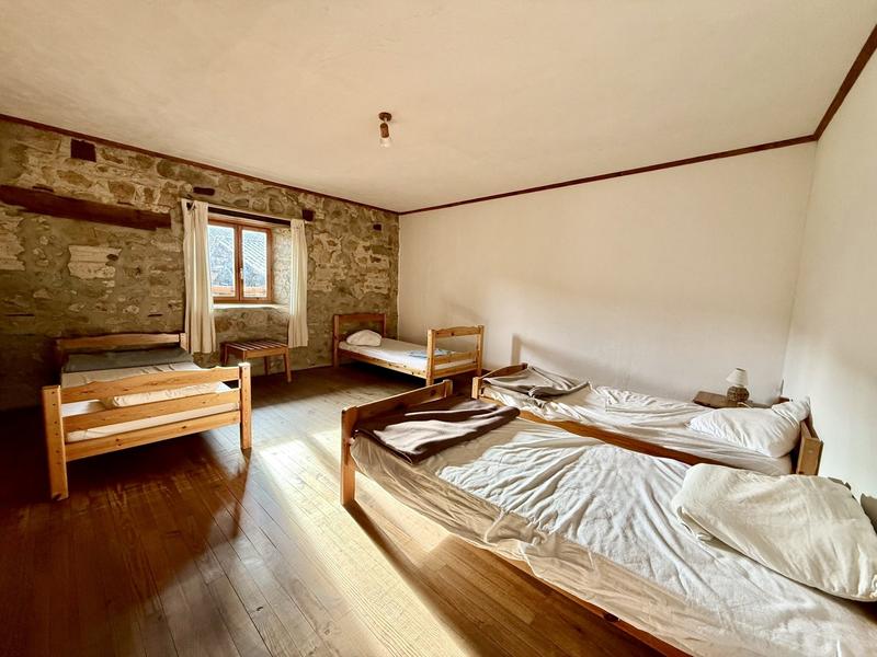 Maison - 251 m² - 7 pièces