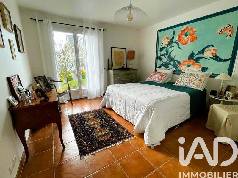 Maison - 245 m² - 8 pièces