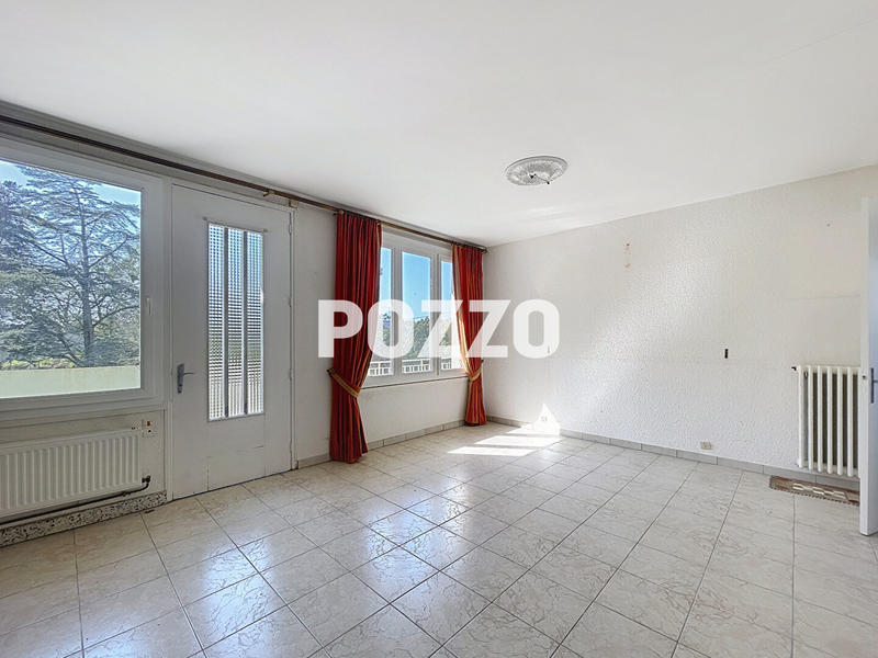 Maison - 160 m² - 8 pièces