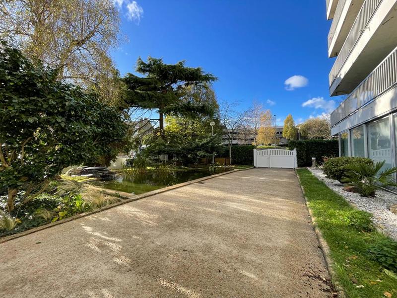 Appartement - 100 m² - 5 pièces