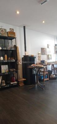 Immeuble - 98 m² - 2 pièces