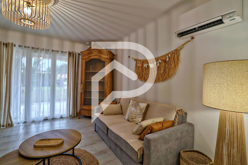 Villa - 165 m² - 9 pièces