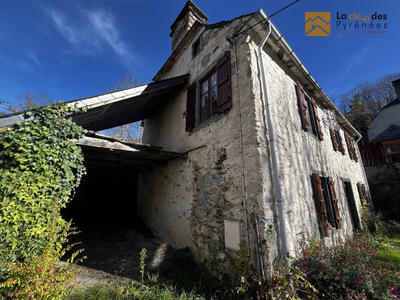 Maison traditionnelle - 180 m² - 6 pièces