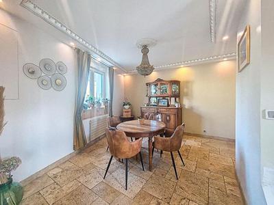 Maison - 122 m² - 7 pièces