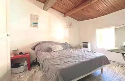 Maison - 228 m² - 12 pièces