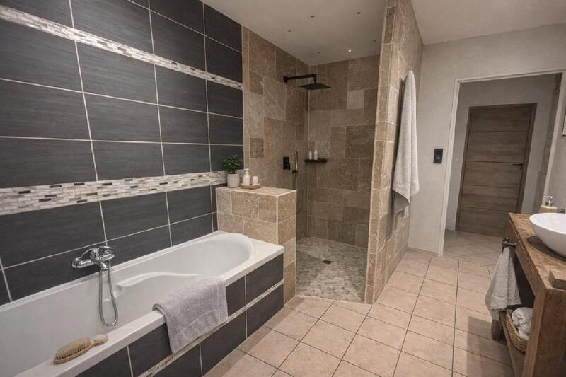 Maison - 245 m² - 6 pièces