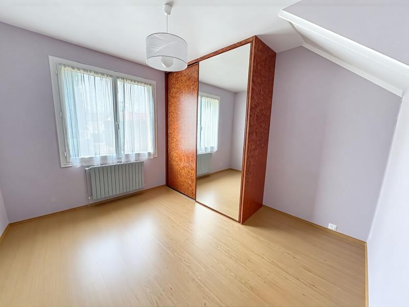 Maison traditionnelle - 130 m² - 6 pièces