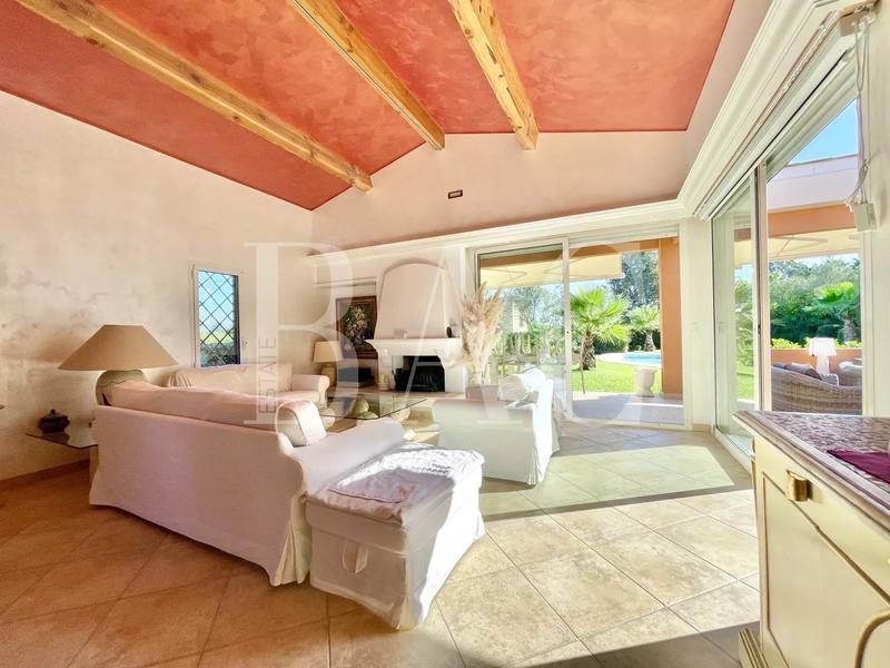 Villa - 140 m² - 5 pièces