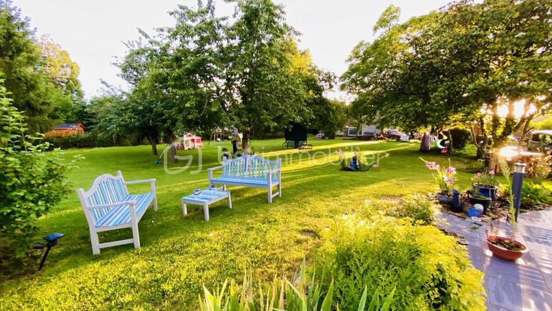 Maison - 225 m² - 7 pièces