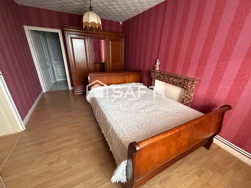 Maison - 240 m² - 9 pièces