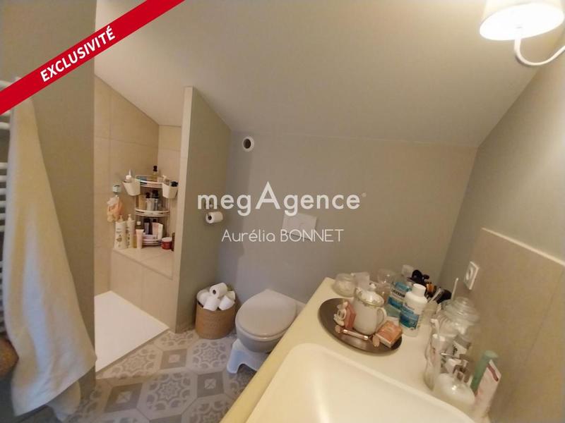 Maison - 246 m² - 9 pièces