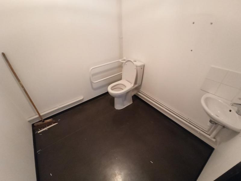 Local commercial - 468 m²