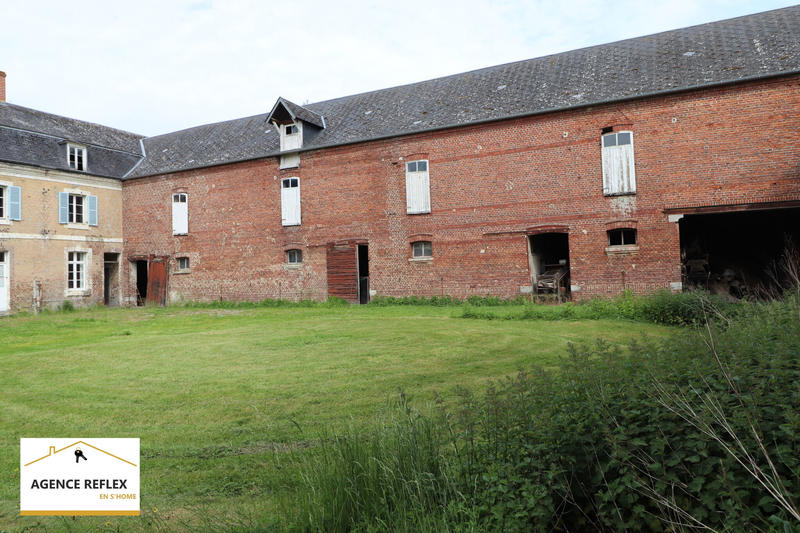 Propriété - 900 m² - 30 pièces