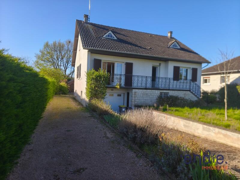 Maison - 120 m² - 5 pièces