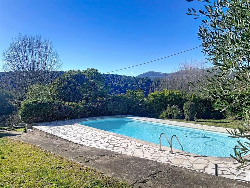 Villa - 180 m² - 5 pièces