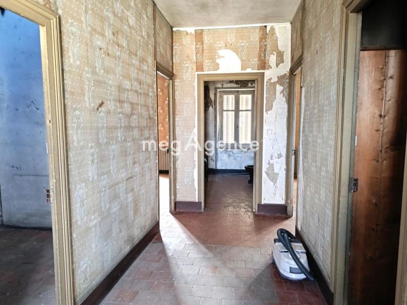 Maison - 210 m² - 7 pièces