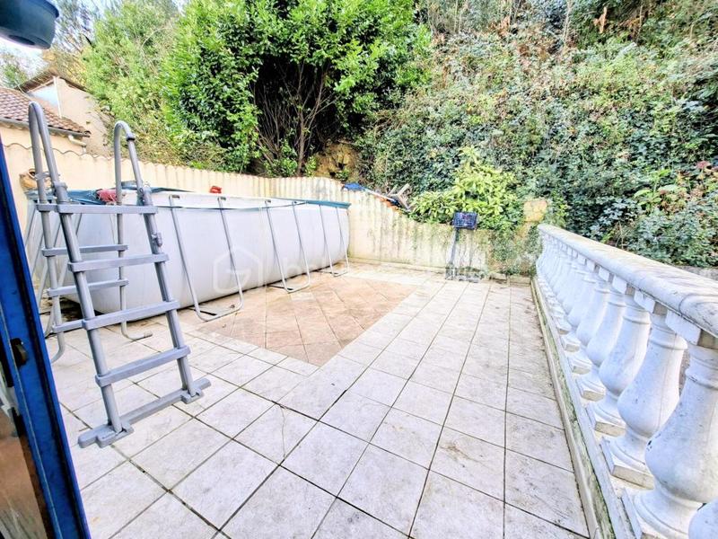 Maison - 200 m² - 6 pièces